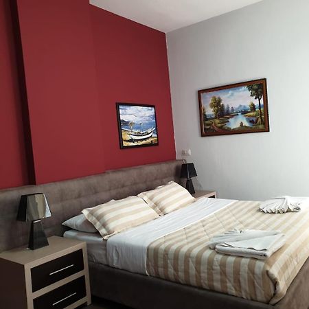 Perandor Beach Дуррес Екстер'єр фото