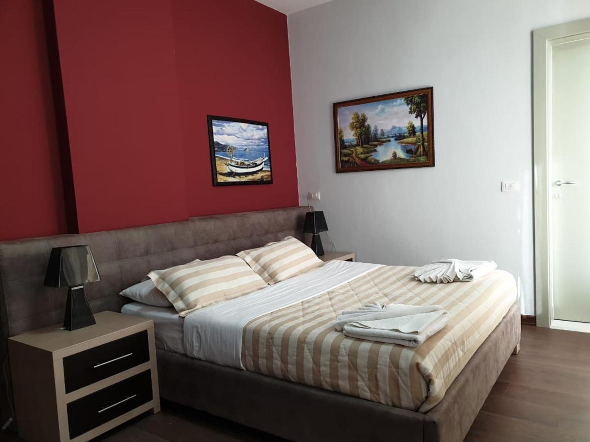 Perandor Beach Дуррес Екстер'єр фото