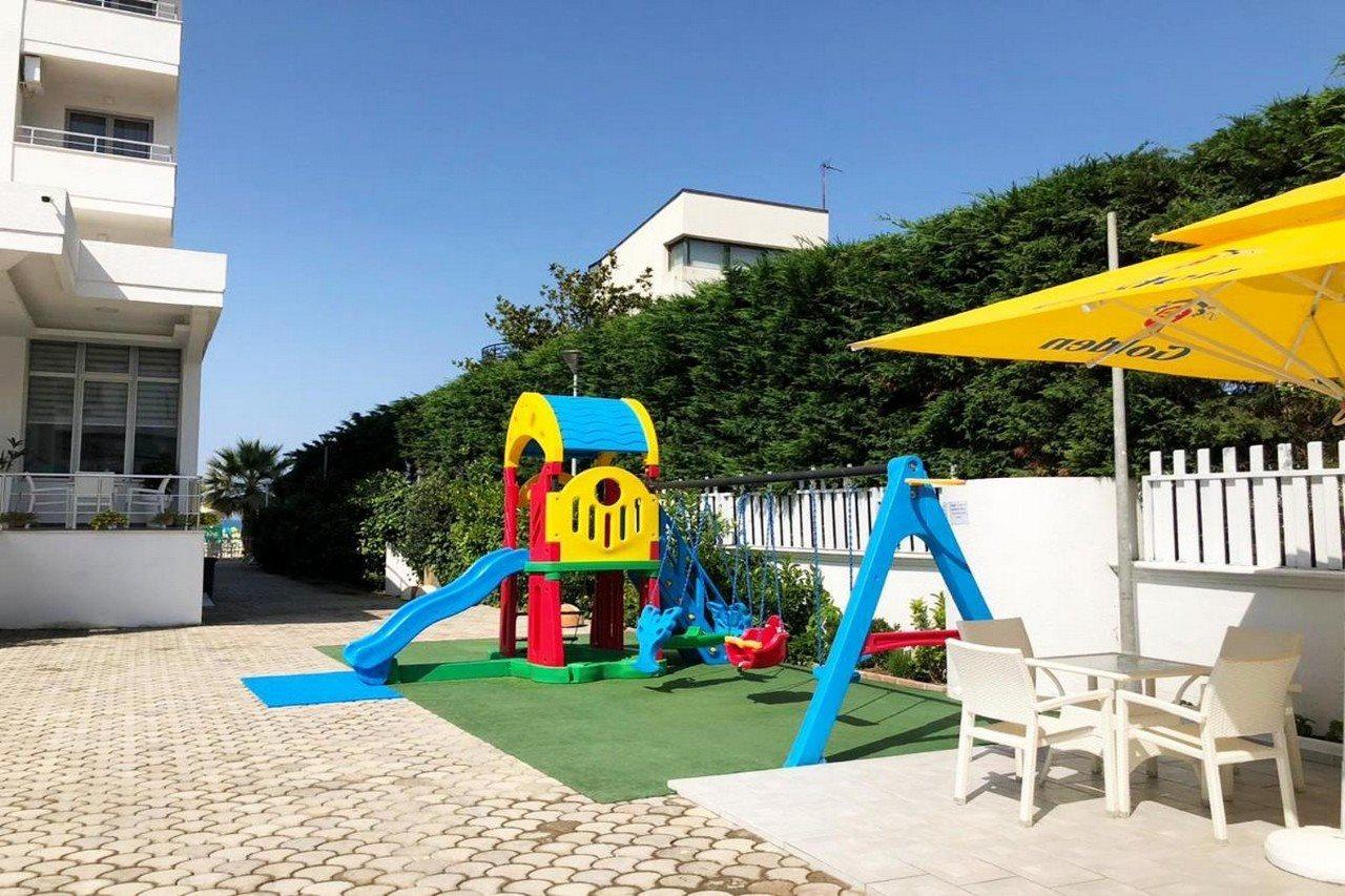 Perandor Beach Дуррес Екстер'єр фото