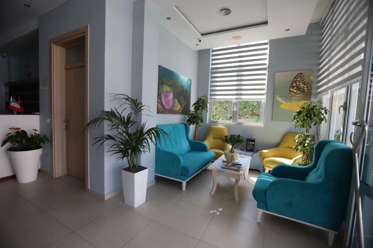 Perandor Beach Дуррес Екстер'єр фото
